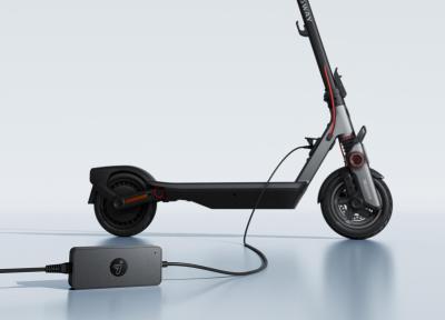 Segway-Ninebot eKickScooter Fast Charger (48V) Produktbild 2