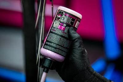 Muc-Off No Puncture Hassle Inner Tube Sealant 300ml Produktbild 3
