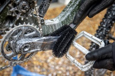 Muc-Off Brush - 2 Prong Produktbild 1