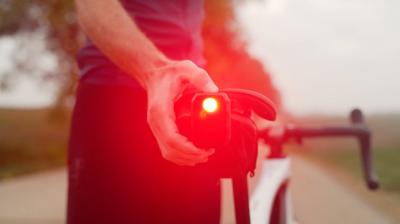 Trek Leuchte Trek CarBack USB-aufladbares R&uuml;cklicht Bla Produktbild 13