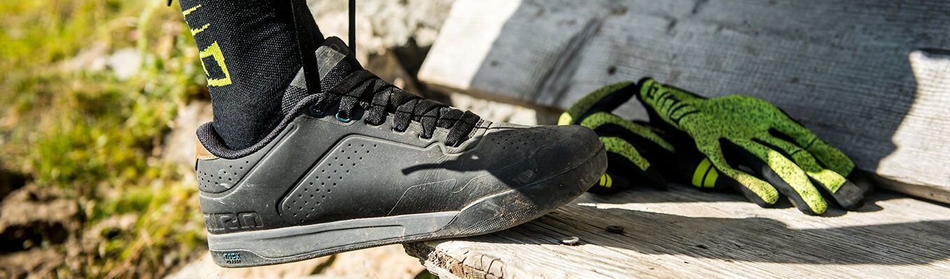 Schuhe & Socken